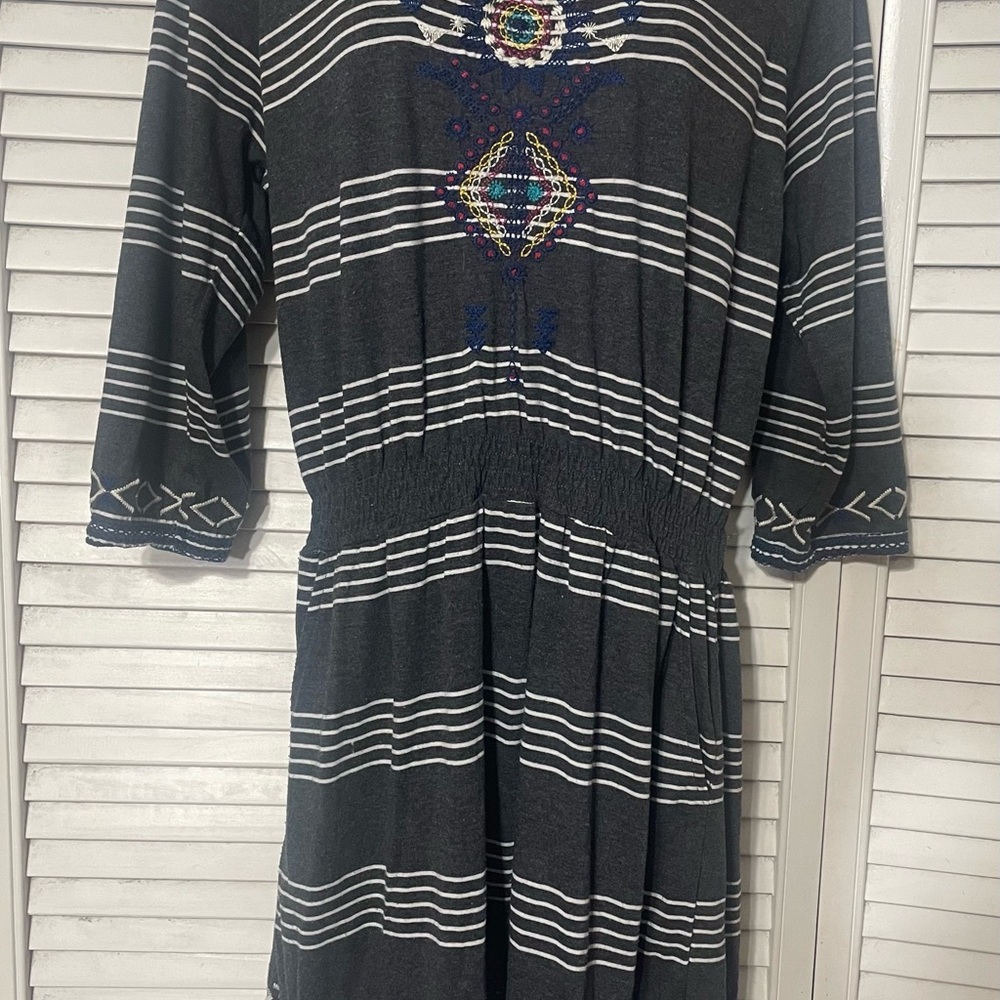 Johnny Was JWLA Striped grey and white poly/cotton midi Dress